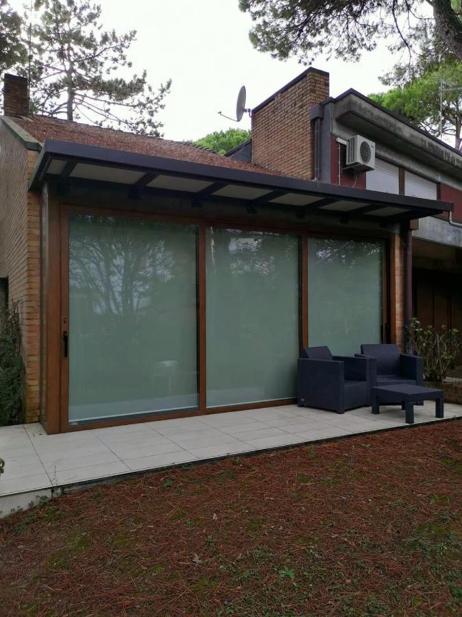Villa A Schiera Raffinata Con Giardino Λινιάνο Σαμπιαντόρο Εξωτερικό φωτογραφία